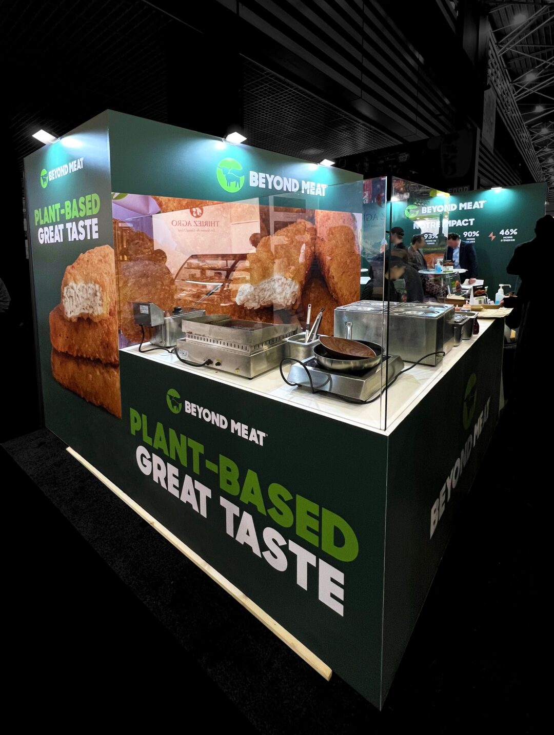 STAND BEYOND MEAT - SALON SIRHA
